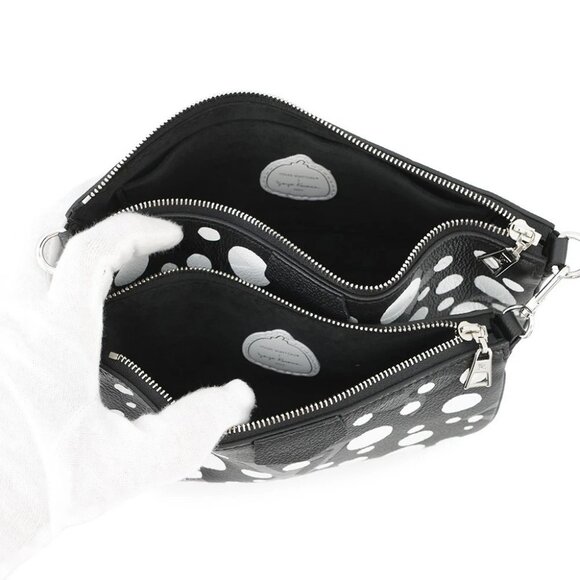 LOUIS VUITTON LV x YK Multi・Pochette Accessoires Monogram Empreinte Leathe - Picture 15 of 16